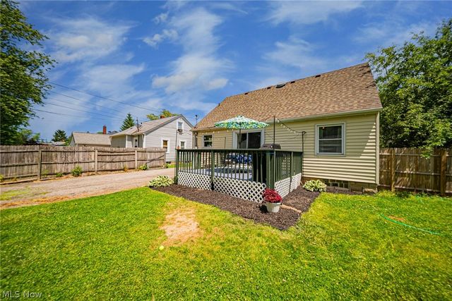 172 Brandtson Avenue, Elyria, OH 44035