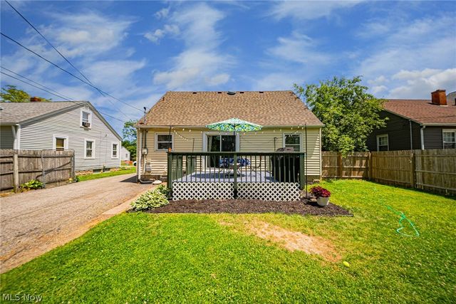 172 Brandtson Avenue, Elyria, OH 44035