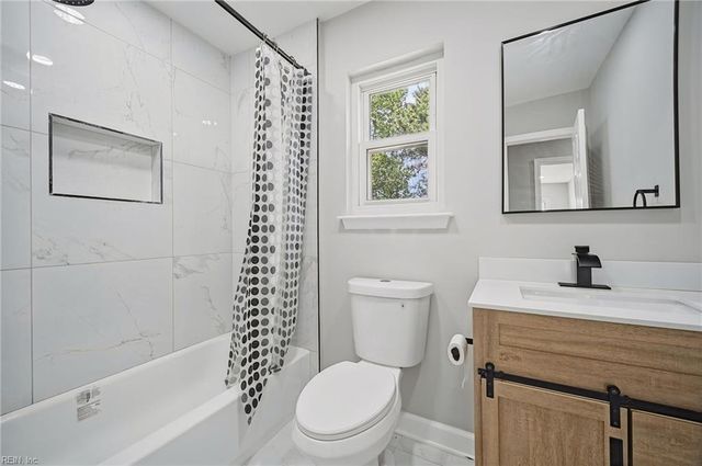5419 Grand Lake CRES, Virginia Beach, VA 23462