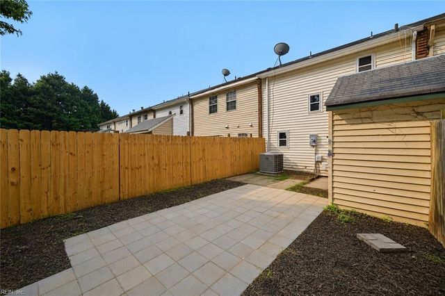 5419 Grand Lake CRES, Virginia Beach, VA 23462
