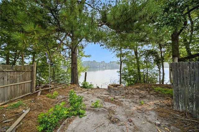 5419 Grand Lake CRES, Virginia Beach, VA 23462