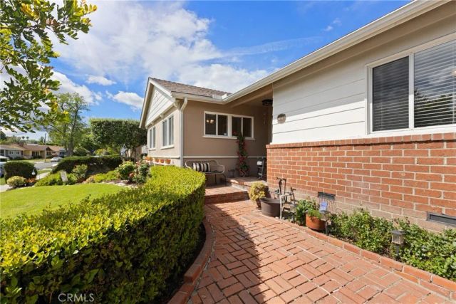 6347 Bovey Avenue, Tarzana, CA 91335