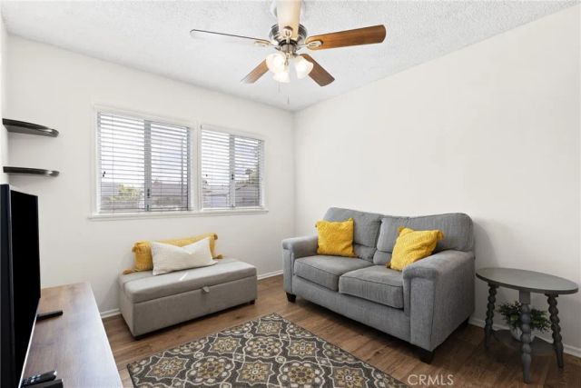 6347 Bovey Avenue, Tarzana, CA 91335