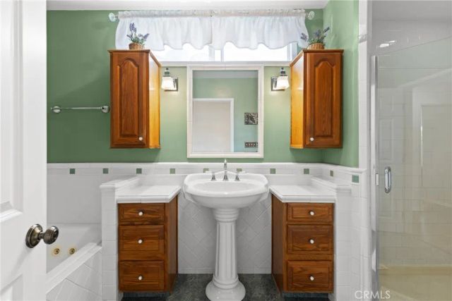 6347 Bovey Avenue, Tarzana, CA 91335