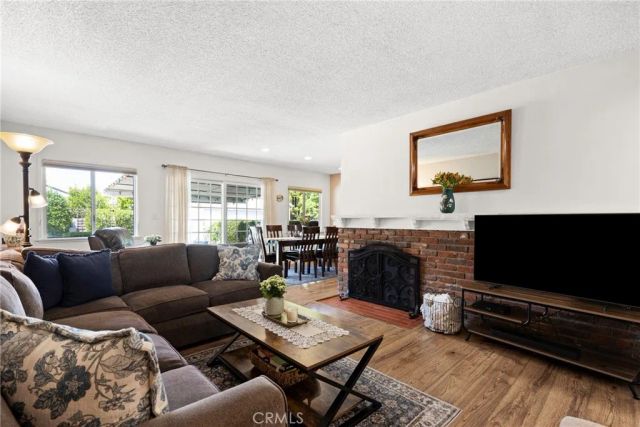 6347 Bovey Avenue, Tarzana, CA 91335