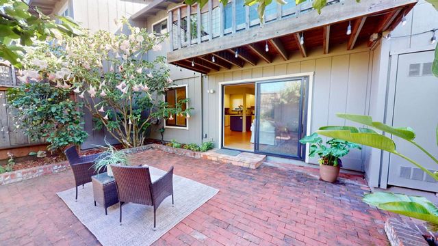 584 Spinnaker Court, Santa Cruz, CA 95062
