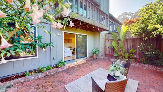 584 Spinnaker Court, Santa Cruz, CA 95062
