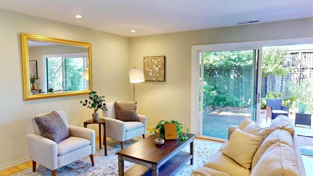 584 Spinnaker Court, Santa Cruz, CA 95062