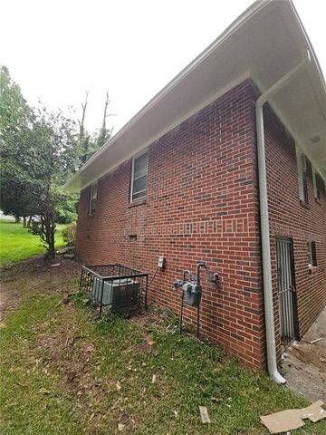 465 Pegg Road SW, Atlanta, GA 30315