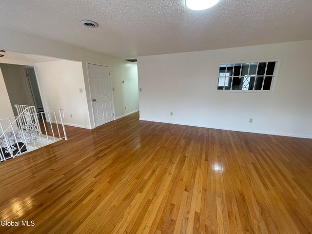 54 Route 236, Halfmoon, NY 12065