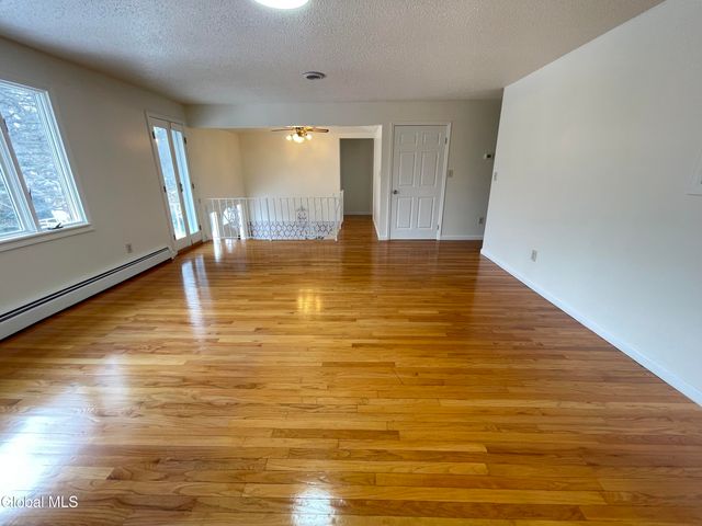 54 Route 236, Halfmoon, NY 12065