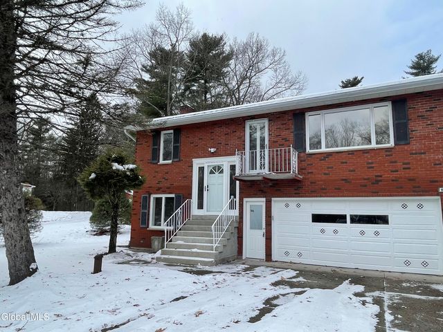 54 Route 236, Halfmoon, NY 12065