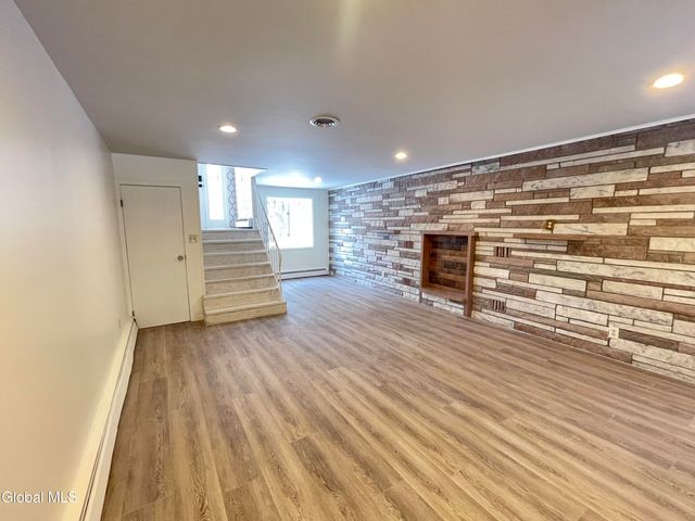 54 Route 236, Halfmoon, NY 12065