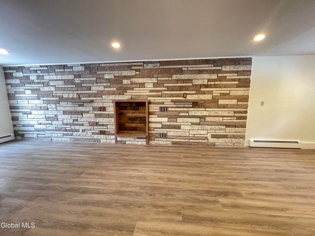 54 Route 236, Halfmoon, NY 12065