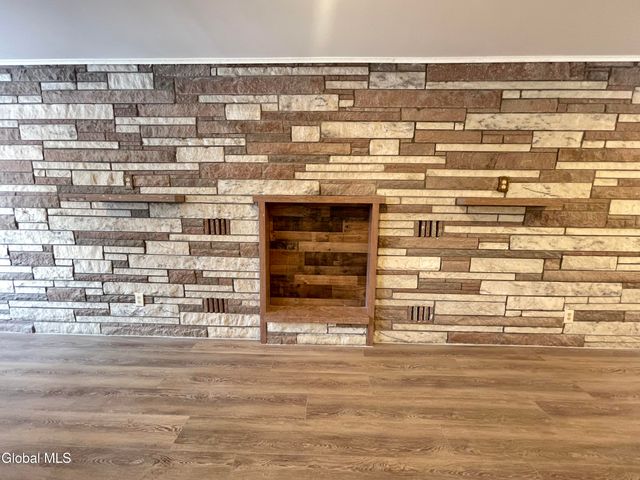 54 Route 236, Halfmoon, NY 12065