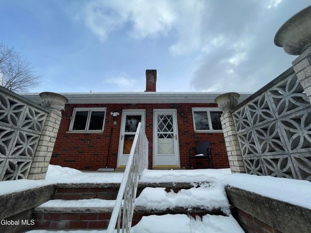 54 Route 236, Halfmoon, NY 12065