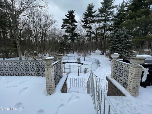 54 Route 236, Halfmoon, NY 12065