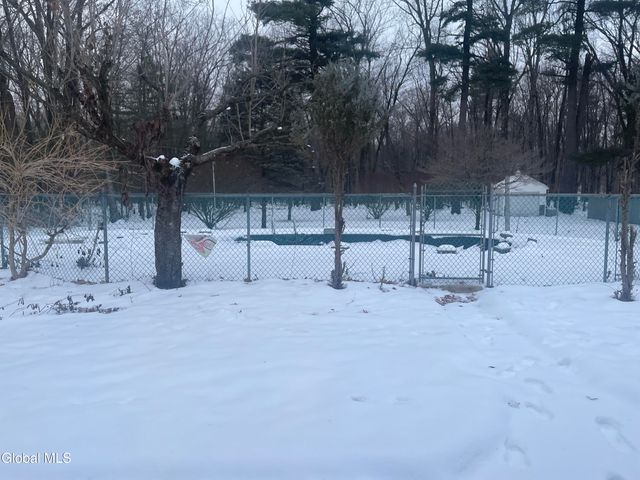 54 Route 236, Halfmoon, NY 12065