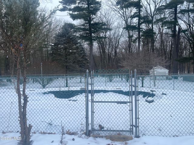 54 Route 236, Halfmoon, NY 12065