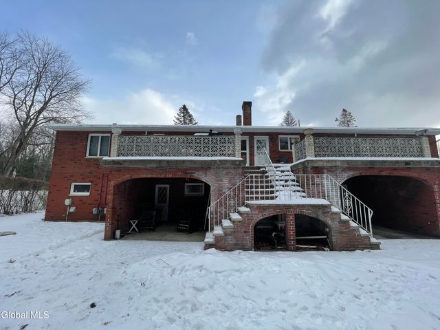 54 Route 236, Halfmoon, NY 12065
