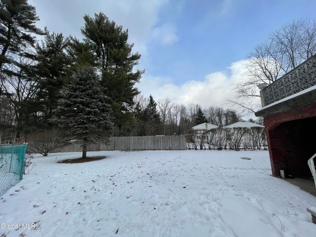 54 Route 236, Halfmoon, NY 12065