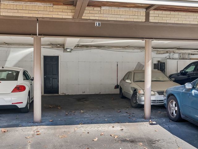 409 Lathrop Avenue 1B, River Forest, IL 60305