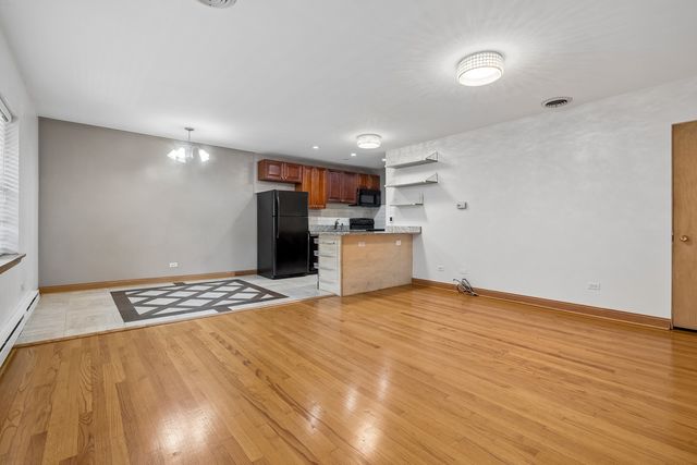 409 Lathrop Avenue 1B, River Forest, IL 60305