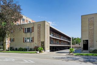 409 Lathrop Avenue 1B, River Forest, IL 60305