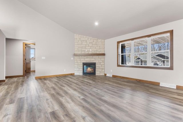 3370 LARGO RIDGE COURT, Green Bay, WI 54311