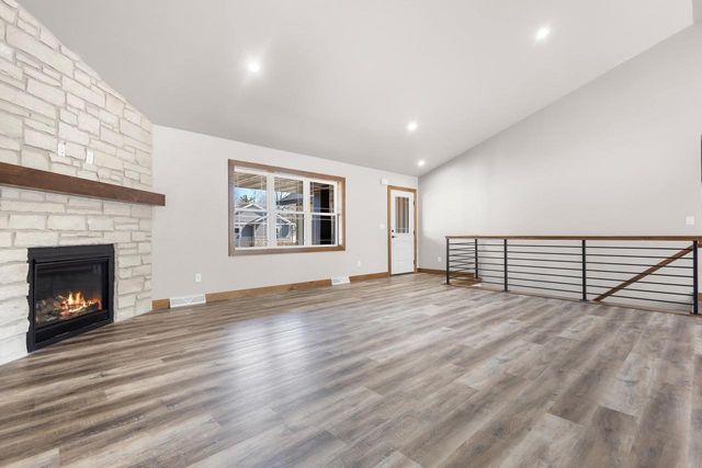 3370 LARGO RIDGE COURT, Green Bay, WI 54311