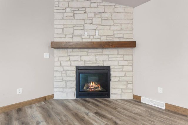 3370 LARGO RIDGE COURT, Green Bay, WI 54311