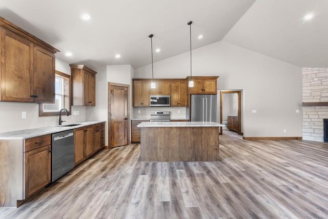 3370 LARGO RIDGE COURT, Green Bay, WI 54311