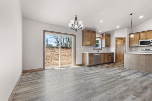 3370 LARGO RIDGE COURT, Green Bay, WI 54311