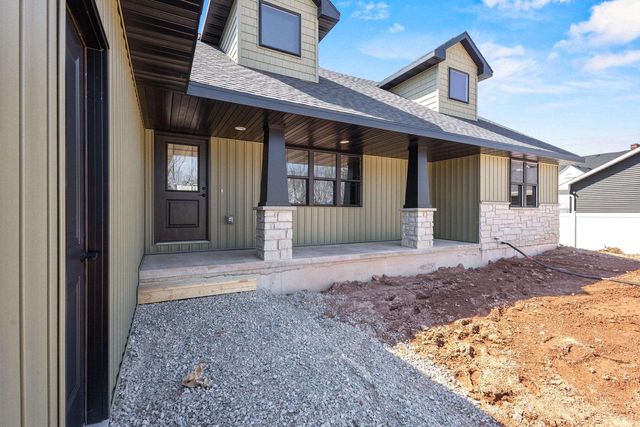 3370 LARGO RIDGE COURT, Green Bay, WI 54311