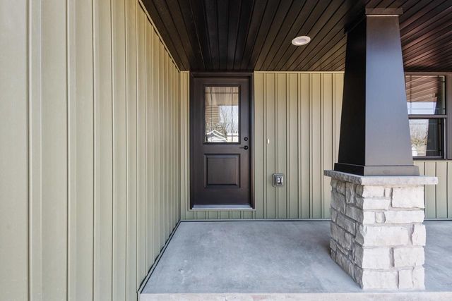 3370 LARGO RIDGE COURT, Green Bay, WI 54311