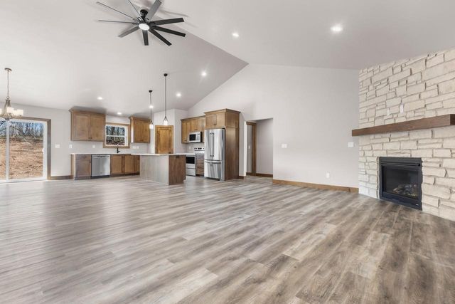 3370 LARGO RIDGE COURT, Green Bay, WI 54311
