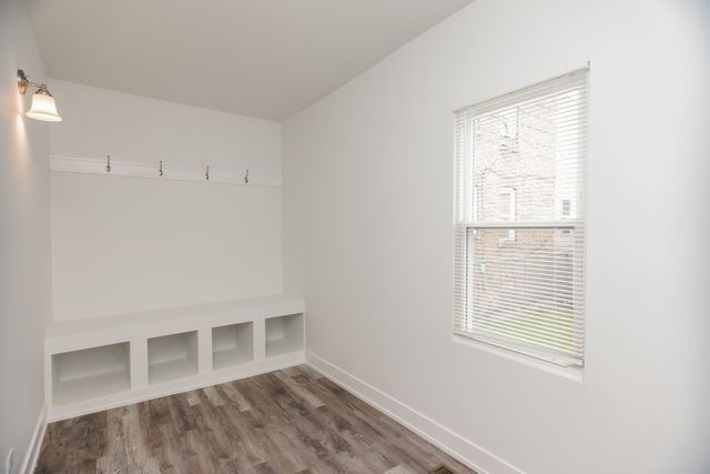 7605 S Champlain Avenue, Chicago, IL 60619