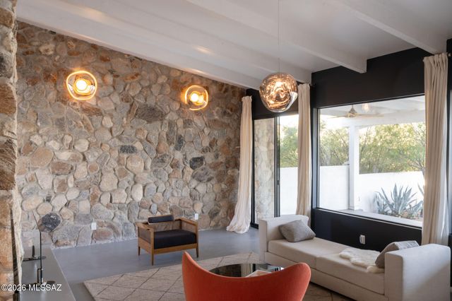 6631 N Camino Arturo, Tucson, AZ 85718