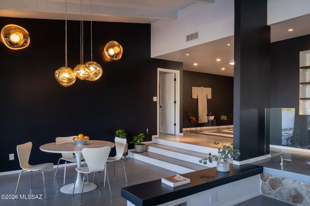 6631 N Camino Arturo, Tucson, AZ 85718