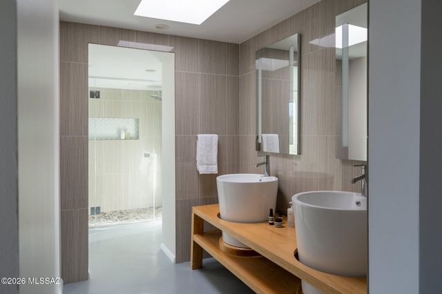 6631 N Camino Arturo, Tucson, AZ 85718