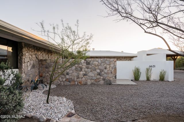 6631 N Camino Arturo, Tucson, AZ 85718