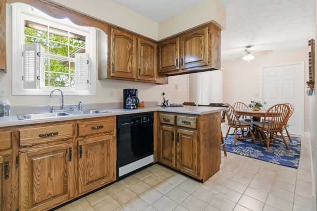 1242 Yorkshire Estates Road, London, KY 40744