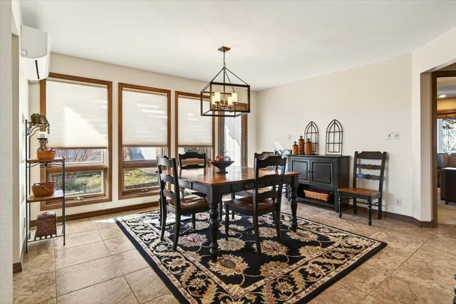 22 Karen Circle, White Rock, NM 87547