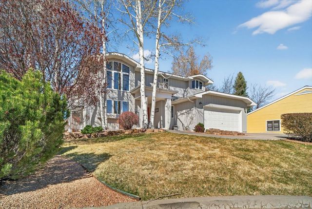 22 Karen Circle, White Rock, NM 87547