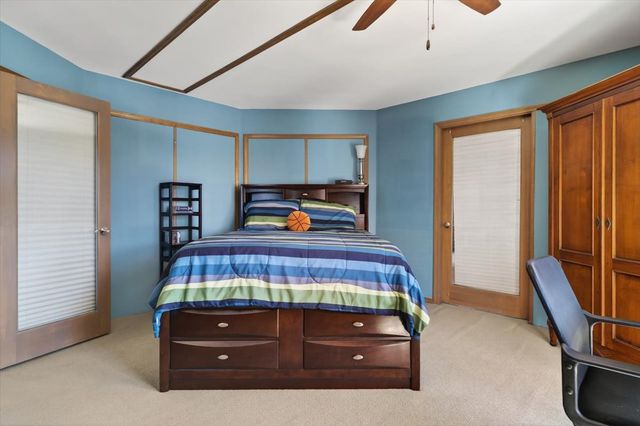 22 Karen Circle, White Rock, NM 87547