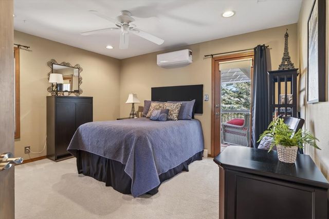 22 Karen Circle, White Rock, NM 87547