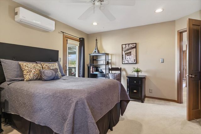 22 Karen Circle, White Rock, NM 87547