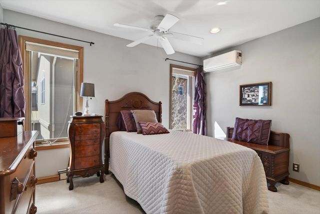 22 Karen Circle, White Rock, NM 87547