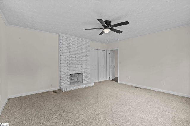 8 Lee Street, Liberty, SC 29657