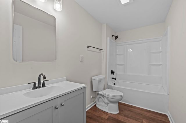 8 Lee Street, Liberty, SC 29657